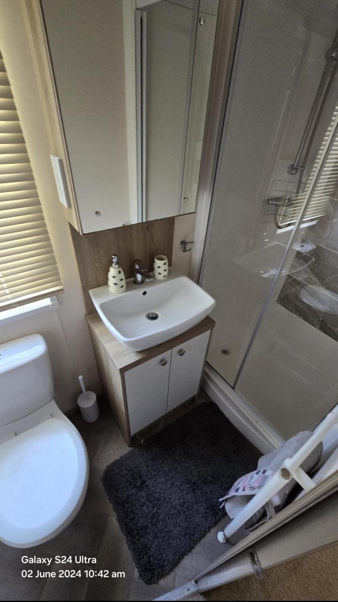 Luxury Lakeside Caravan With Hottub And Private Fishing Peg, Tattershall Lakes מראה חיצוני תמונה