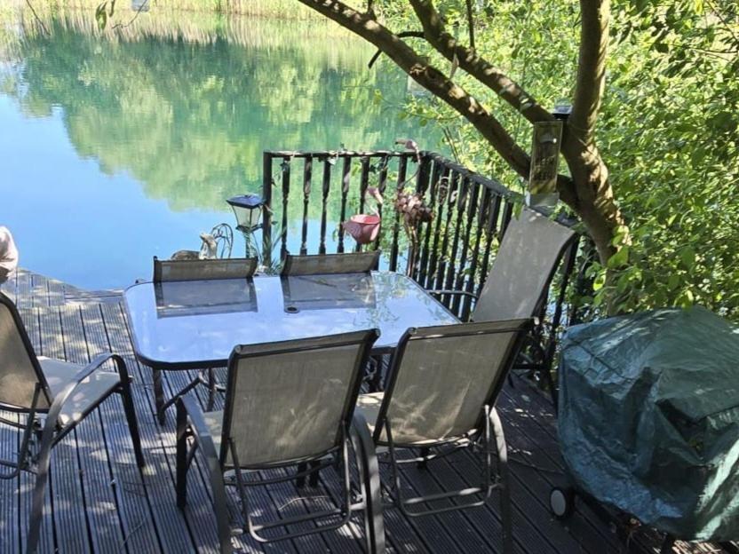 Luxury Lakeside Caravan With Hottub And Private Fishing Peg, Tattershall Lakes מראה חיצוני תמונה