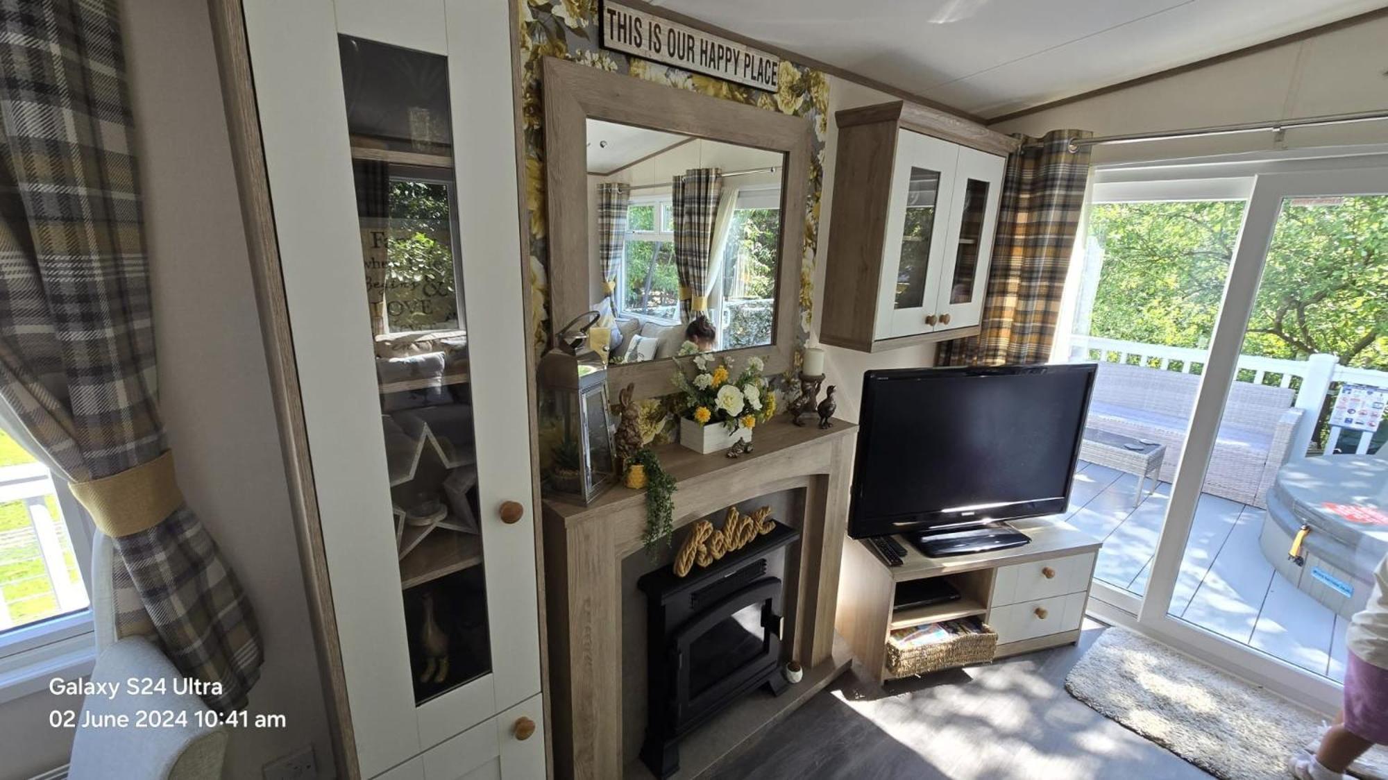 Luxury Lakeside Caravan With Hottub And Private Fishing Peg, Tattershall Lakes מראה חיצוני תמונה